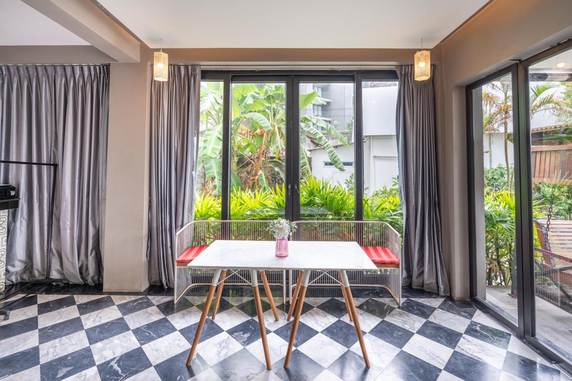 See Sea Villa Hotel Patong Bagian luar foto