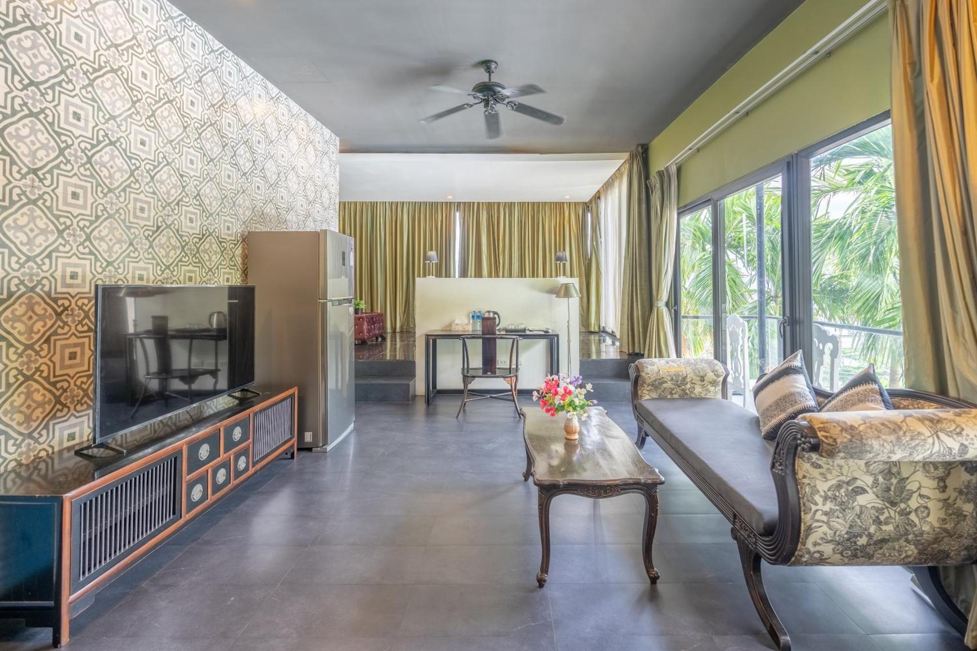 See Sea Villa Hotel Patong Bagian luar foto
