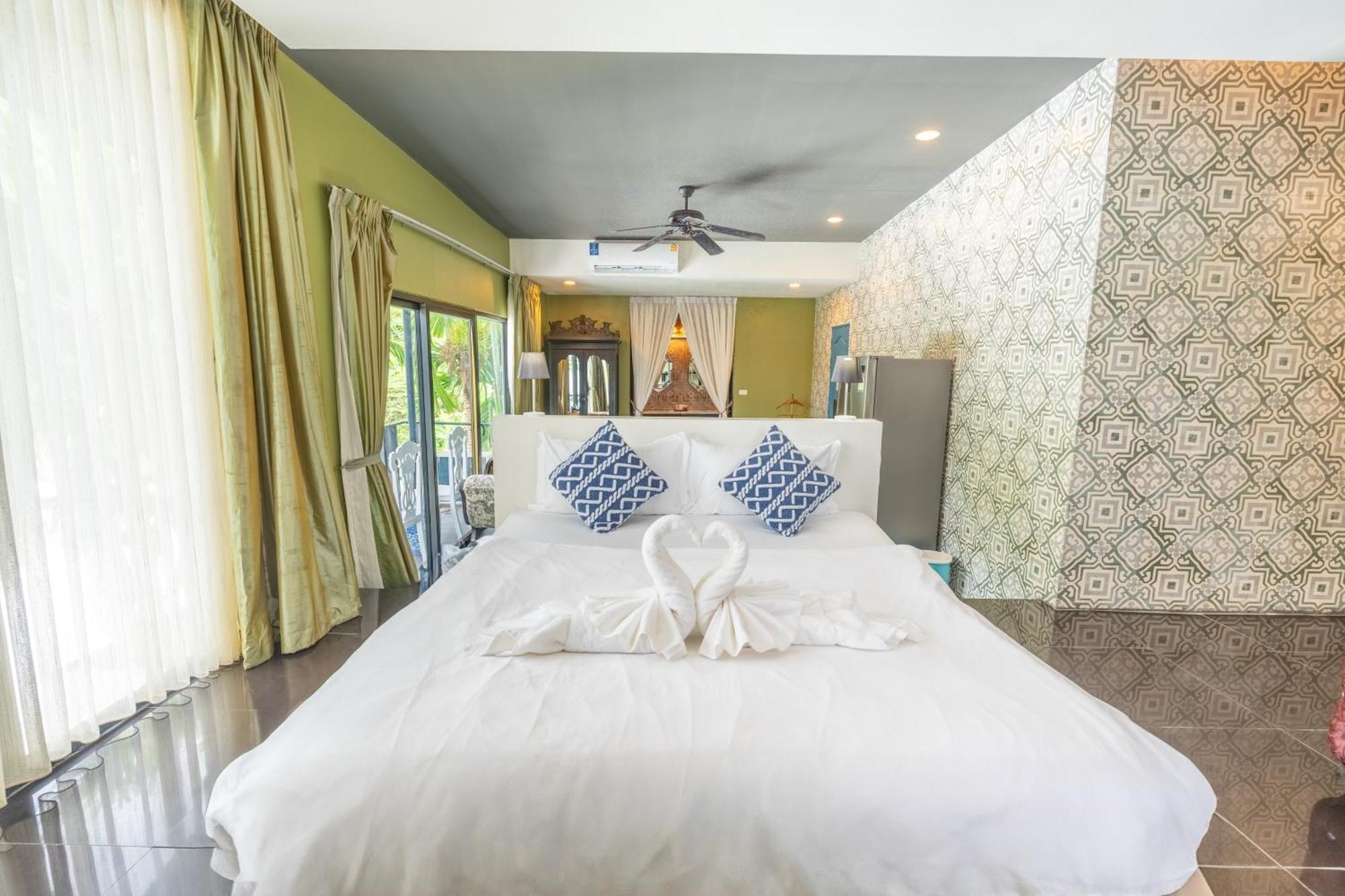 See Sea Villa Hotel Patong Bagian luar foto
